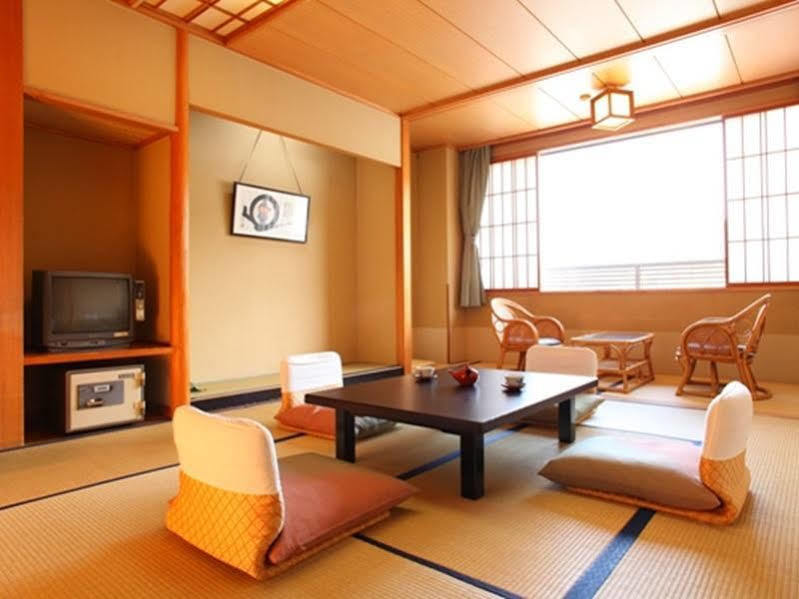 山之內 丰生日式旅馆酒店 外观 照片